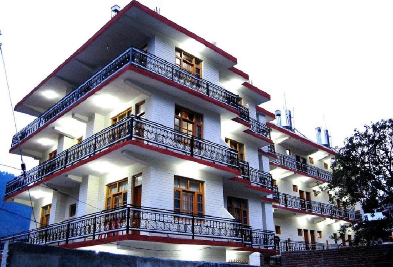 Himalayan Regency Near Mall Road Manāli Exterior foto
